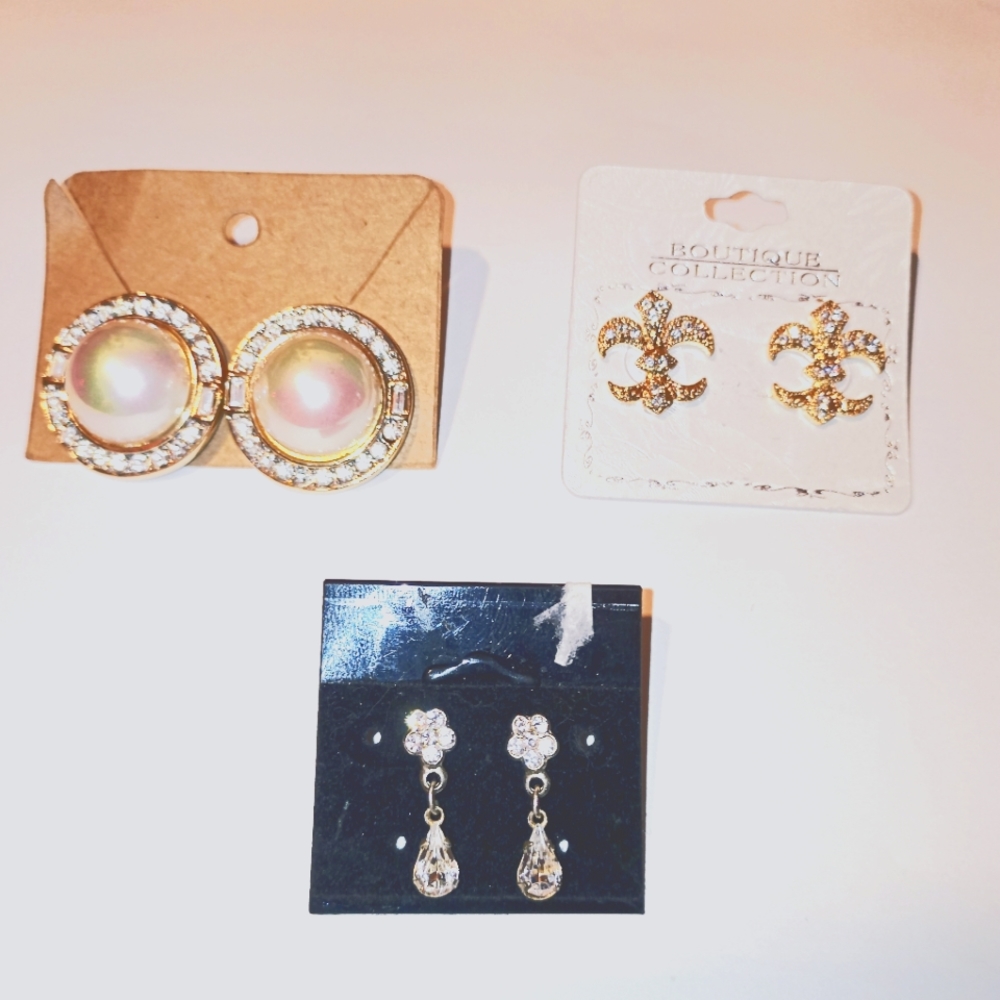 NWOT Set of Three Packs Earrings